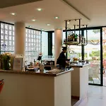 Ruhl Beach Hotel&Suites