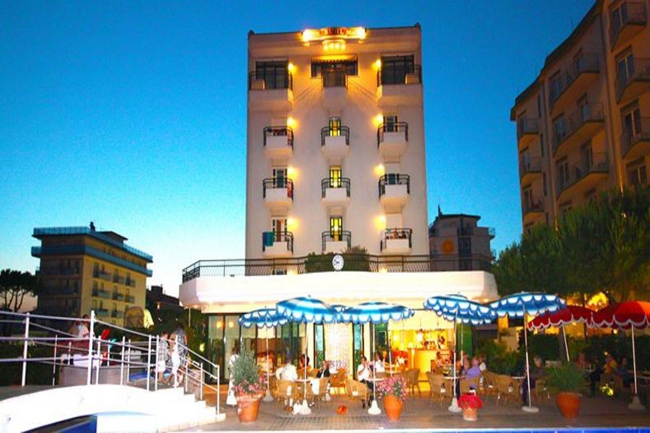 Ruhl Hotel&suites Hotel 3*