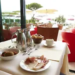 Ruhl & Hotel 3*